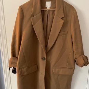 H&M over side blazer with tortoise buttons